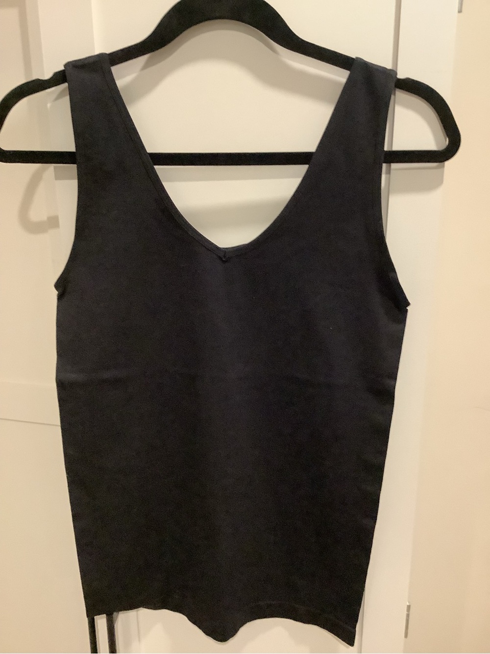 Zenana 2-way Black Scoop Neck Tank Top - Picture 5 of 6
